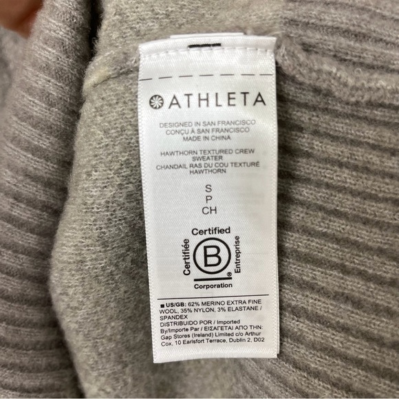 Athleta Merino Wool Crewneck Sweater Hawthorn Animal Print Size Small 982835 - Picture 4 of 7